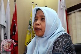 KPU ganjal anak gubernur di pilkada kabupaten 