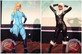 Cosplayer Hungaria Ramaikan Jakarta Toys Fair 2014