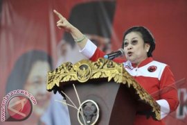 Ribuan Simpatisan PDIP Padati Lapangan Kapten Surem