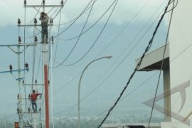 Pemerintah Harus Tanggap Keberatan Tarif Listrik Industri