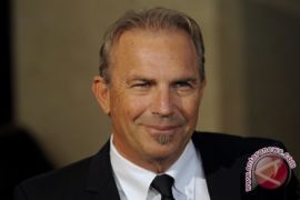 Kevin Costner bantah tudingan pelecehan seksual di lokasi syuting