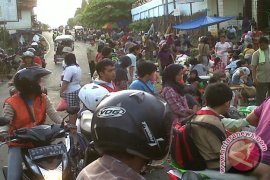 Warga Baturaja keluhkan terganggu melintas akibat PKL