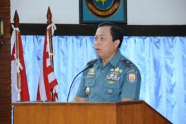 Bad weather hampers rescue of sinking boat in Papua