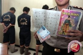 Polda Babel Ringkus Dua Ibu Jual Togel