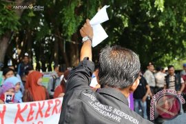 Hari Pers: Hentikan Kekerasan Terhadap Wartawan