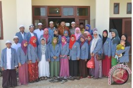 Mahasiswa STAI Darussalam KKN