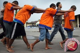 Predator seksual bisa menjelma di mana saja