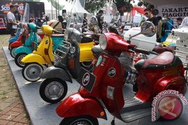 Kacamata hingga jam weker antik di Otobursa Tumplek Blek