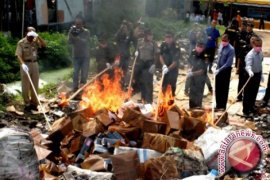 Customs destroys 1.4 million illegal cigarettes