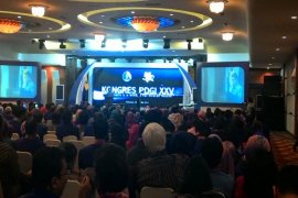 Farichah Hanum Pimpin PDGI Kongres Pontianak