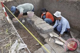 Penelitian Candi Abad XIII