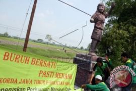 Tuntut Marsinah Jadi Pahlawan Buruh