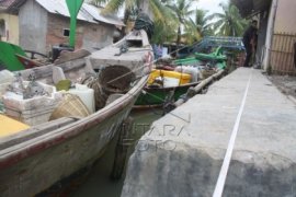 Karawang Butuh Alat Berat Atasi Pendangkalan Muara