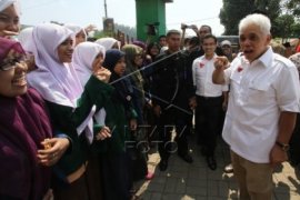 Hatta: Hentikan Isu Babinsa, TNI Sudah Profesional