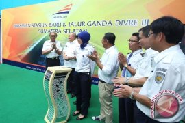 Gubernur: Rel kereta api ganda segera difungsikan