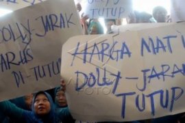 Muhammadiyah: PSK Ingin Tobat Kerap Diintimidasi Page 1 Small