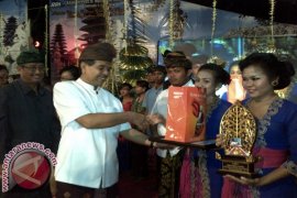 Duta Buleleng Raih Emas UDG Nasional Palembang