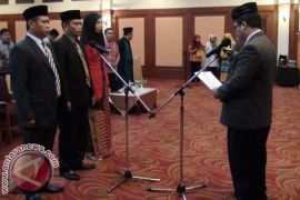 Pemilu - KPU Sulsel Lantik Tiga Anggota KPU PAW