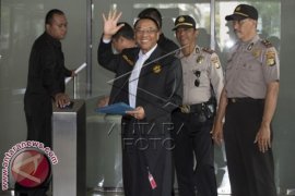 Jero Wacik Penuhi Panggilan KPK