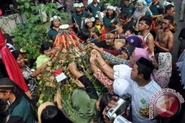 Tradisi Nyadran Kupat Brongkos