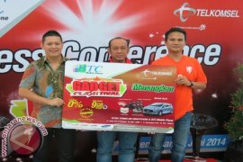 Telkomsel-BTC Promosikan Gadget Flashtival 