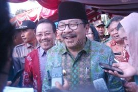 Gubernur Soekarwo