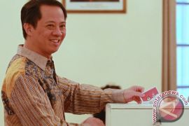 Dubes RI untuk Ukraina Ghafur Dharmaputra meninggal