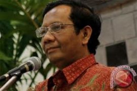 Mahfud Minta Pendukung Prabowo-Hatta Tunggu Hasil Resmi