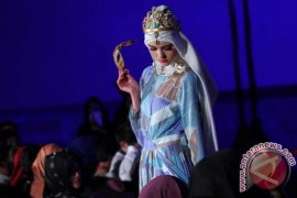 Dian Pelangi Promosi Songket Palembang di Amerika