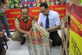 Kejari Probolinggo Tahan Tersangka Korupsi Parsel