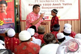 ARTIS DAN ANAK YATIM