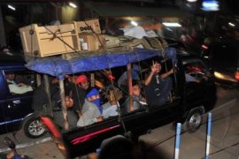 Polisi larang wisatawan gunakan kendaraan bak terbuka