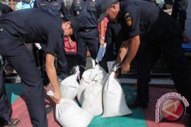 Polisi Sidik Karyawan PT Timah Curi Timah