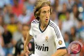 Modric targetkan juala setelah teken kontrak baru