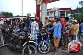 BBM Di Kalsel Tidak Normal Lebih Sebulan 