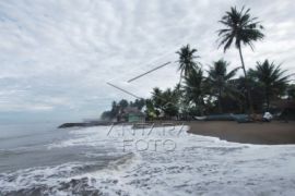 BMKG Cilacap Keluarkan Peringatan Dini Gelombang Tinggi