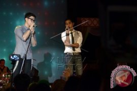 YOVIE AND NUNO DI MAKASSAR