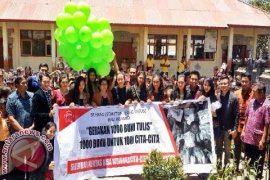 Jegeg Bagus Galang Gerakan Seribu Buku Tulis