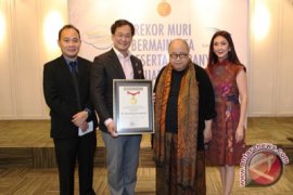 Comforta Dapatkan Rekor MURI 