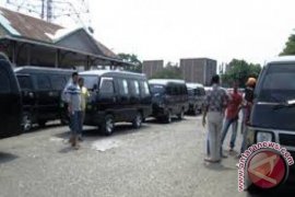 Organda: Travel Plat Hitam Ada Yang Membekingi 