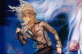 Shakira Akan Luncurkan Parfum Keempatnya "Rock!"