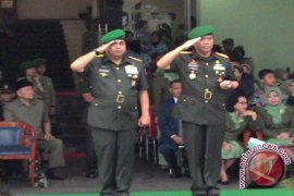Upacara Sertijab Pangdam Vi/mulawarman Dilaksanakan Di Balikpapan
