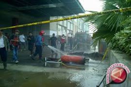 Tabung Gas Meledak, Dua Luka