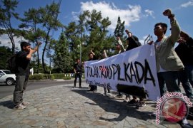 Tolak RUU Pilkada Page 1 Small