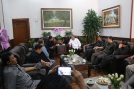 Wagub-Wali Kota Bogor bahas pembangunan gedung kesenian