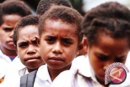 Dinas Pendidikan Mimika pertimbangkan kurangi jam belajar