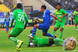 Bungkam Persebaya 3-1, Persib Selangkah Lagi ke Semifinal