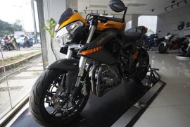  Kelebihan Moge Benelli TNT 1130 Caf&Atilde;&copy; Racer