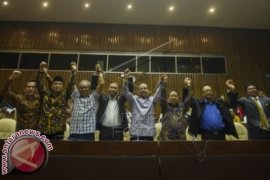 KIH Sampaikan "mosi tidak percaya" di DPR