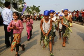 Pawai Budaya Semarakkan HUT Banten Ke-14